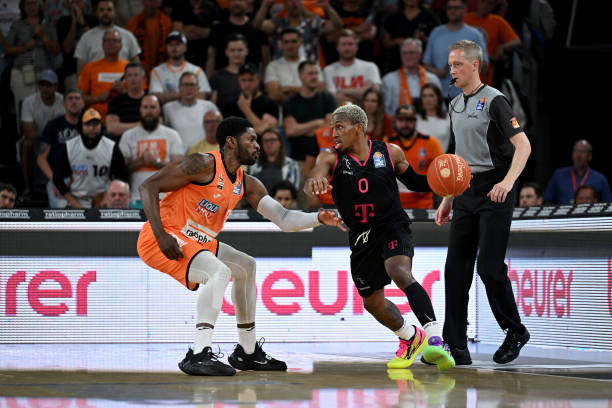 这位曾在 这位曾在