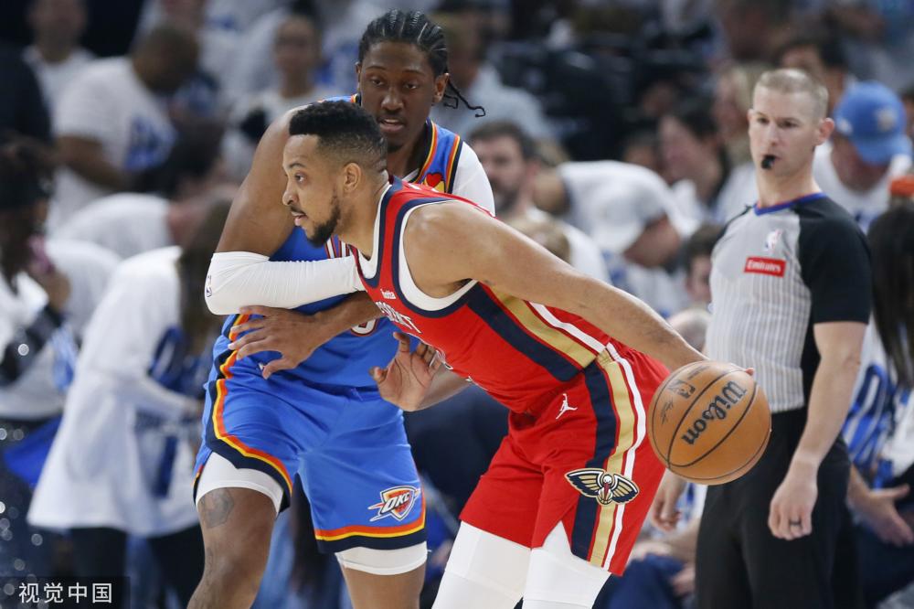 与此同时 与此同时